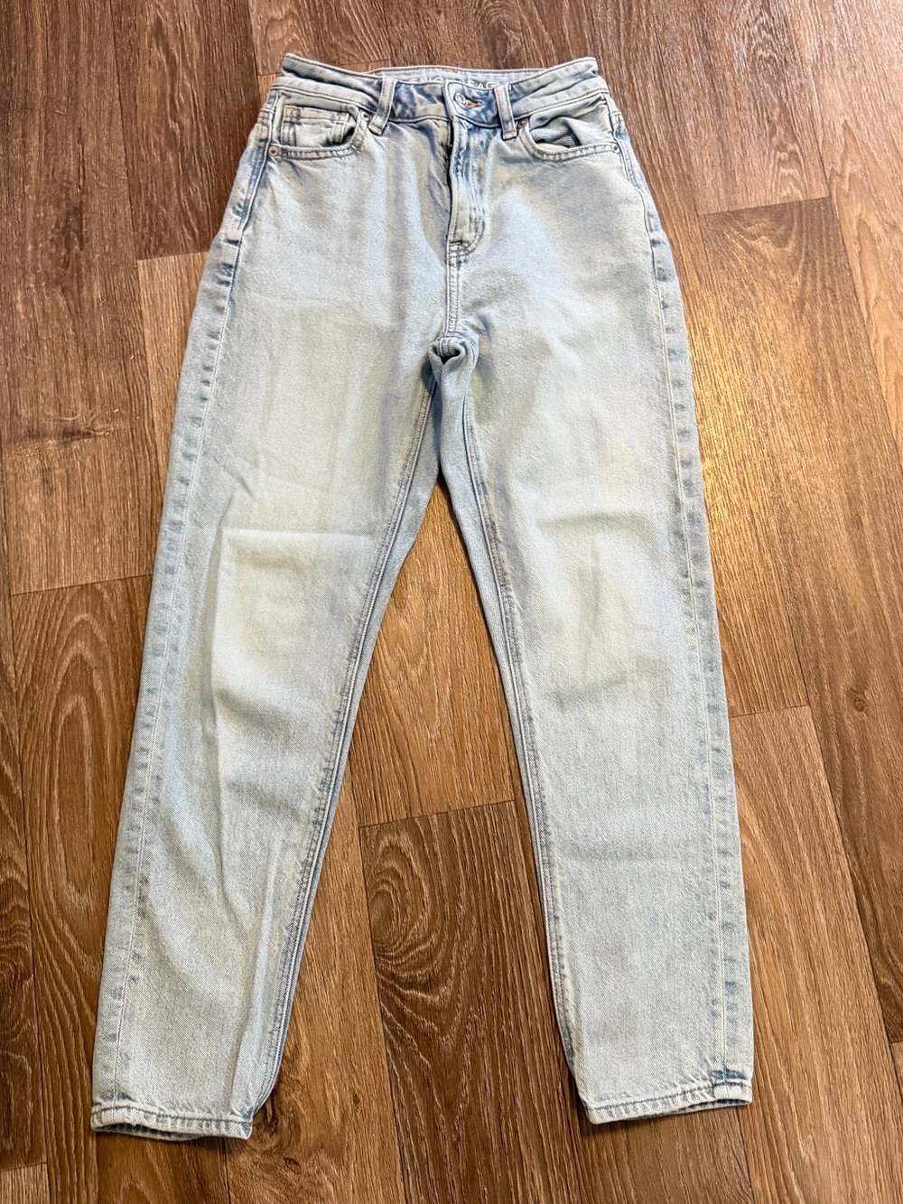 American Eagle Outfitters Light Blue Denim Jeans